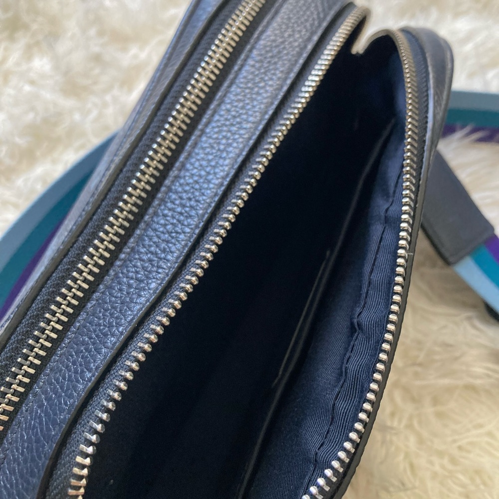 Coach Double Zip Camera Bag Crossbody | LIKE NEW - Picture 8 of 9